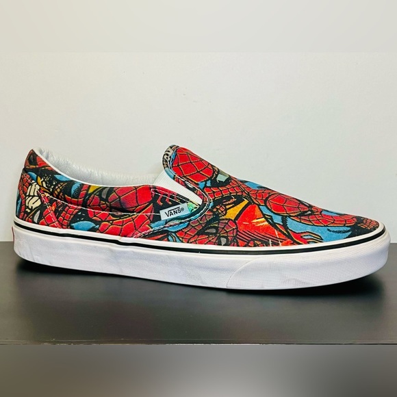 RARE Vans x Spider-Man Slip On Skate Shoes - Picture 2 of 6